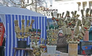 A vendor selling palm fronds (Vilniaus verbos) at St. Casimir’s Fair