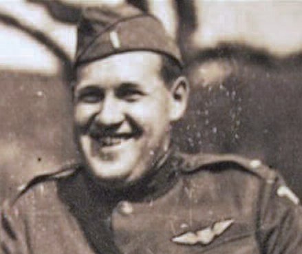 Graičiūnas in his pilot uniform.