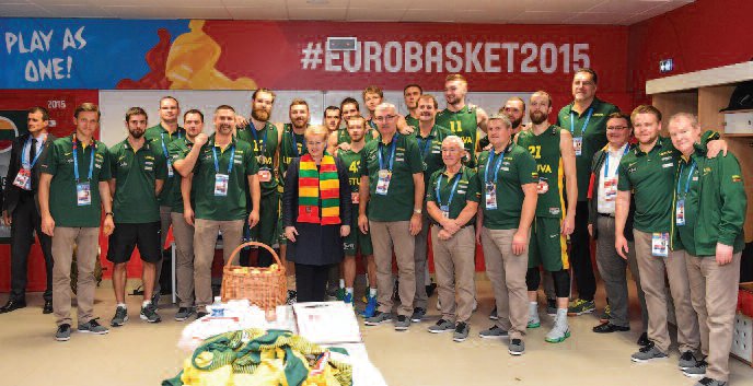 The Lithuanian team with President Grybauskaitė. (ELTA, Robert Dačkus)