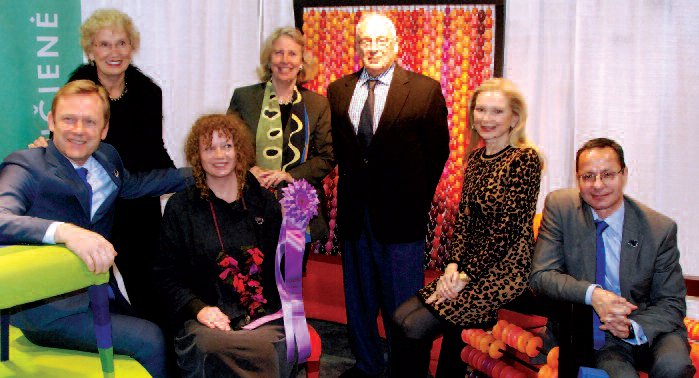 On the eve of the Philadelphia Craft Show, Lithuanian artist Indra Marcinkevičienė was awarded the Bajorunas/Sarnoff Foundation prize for best in show. From left: Lithuanian Minister of Culture Š. Birutis, D. Bajorunas, Indra Marcinkevičienė, Museum president Gail Harrity, S. Sarnoff, Honorary Consul Krista Bard and Ambassador of the Republic of Lithuania Žygimantas Pavilionis. Photo Rimas Gedeika